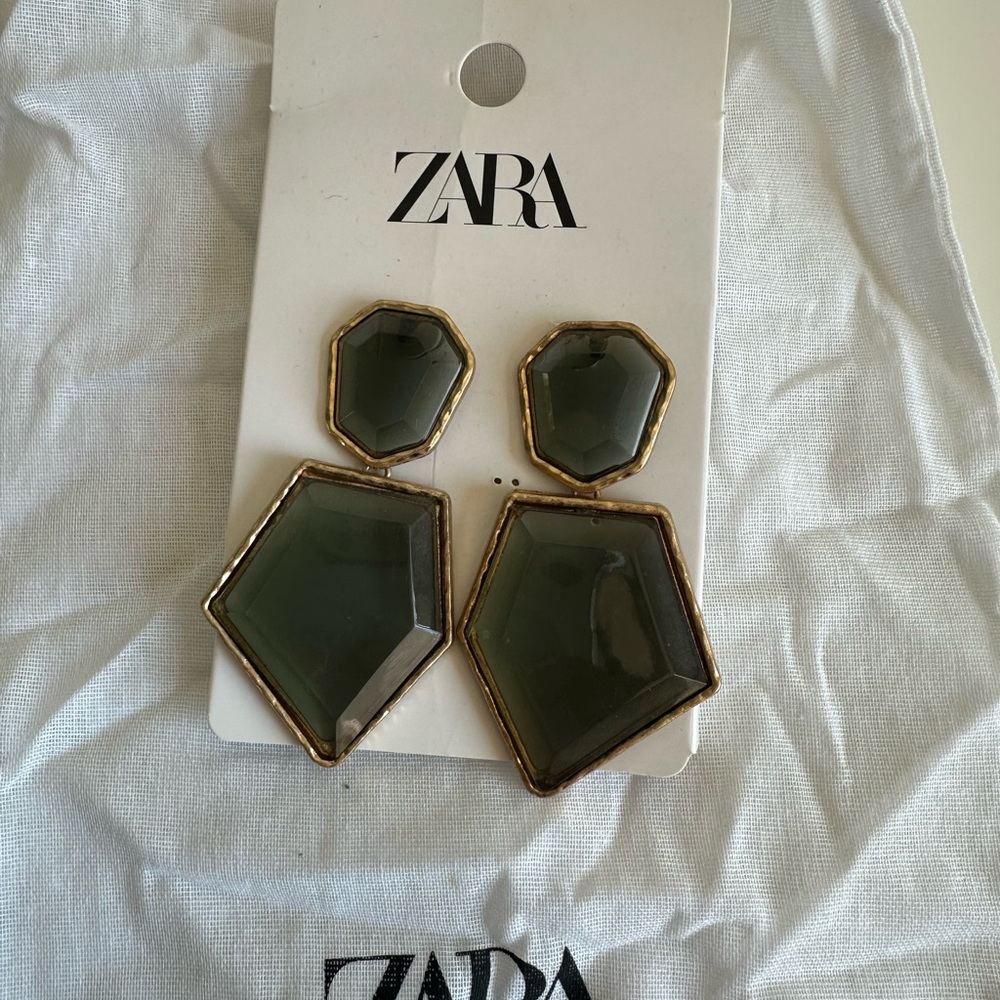 Zara Olive Geometric Earrings